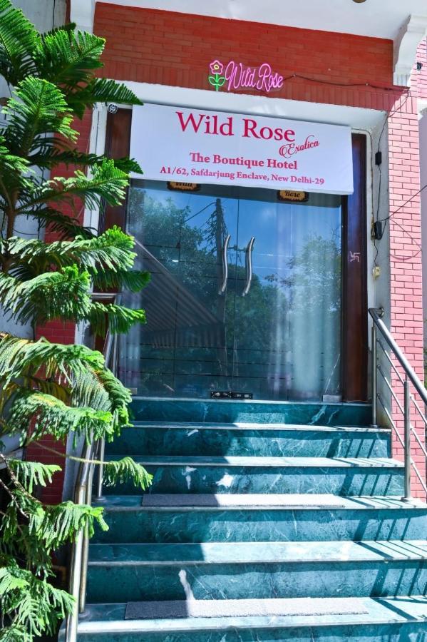 Hotel Wild Rose New Delhi Exterior photo